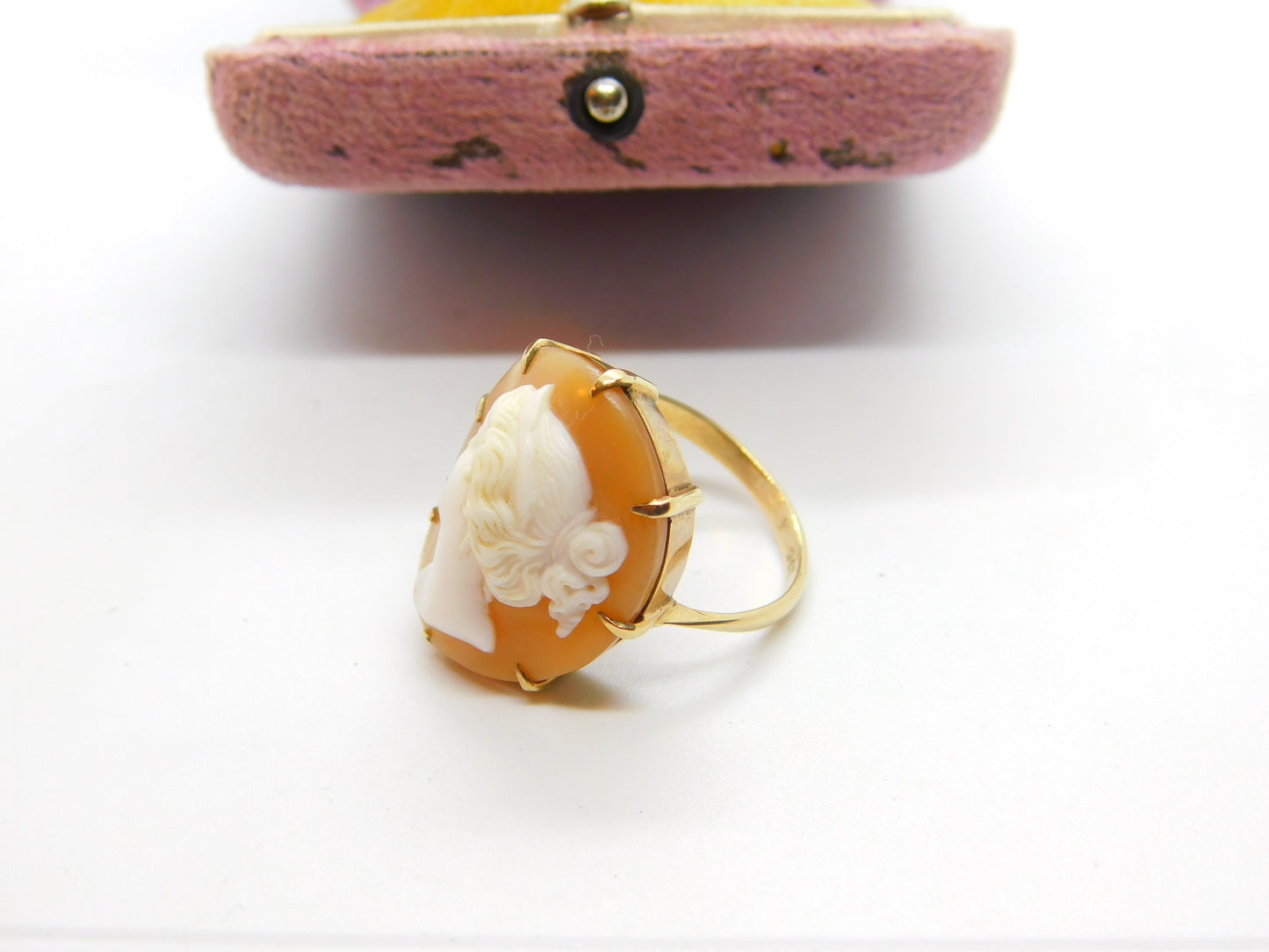 Large 9ct Yellow Gold & Classical Shell Cameo Dress Ring Antique c1930 Art Deco