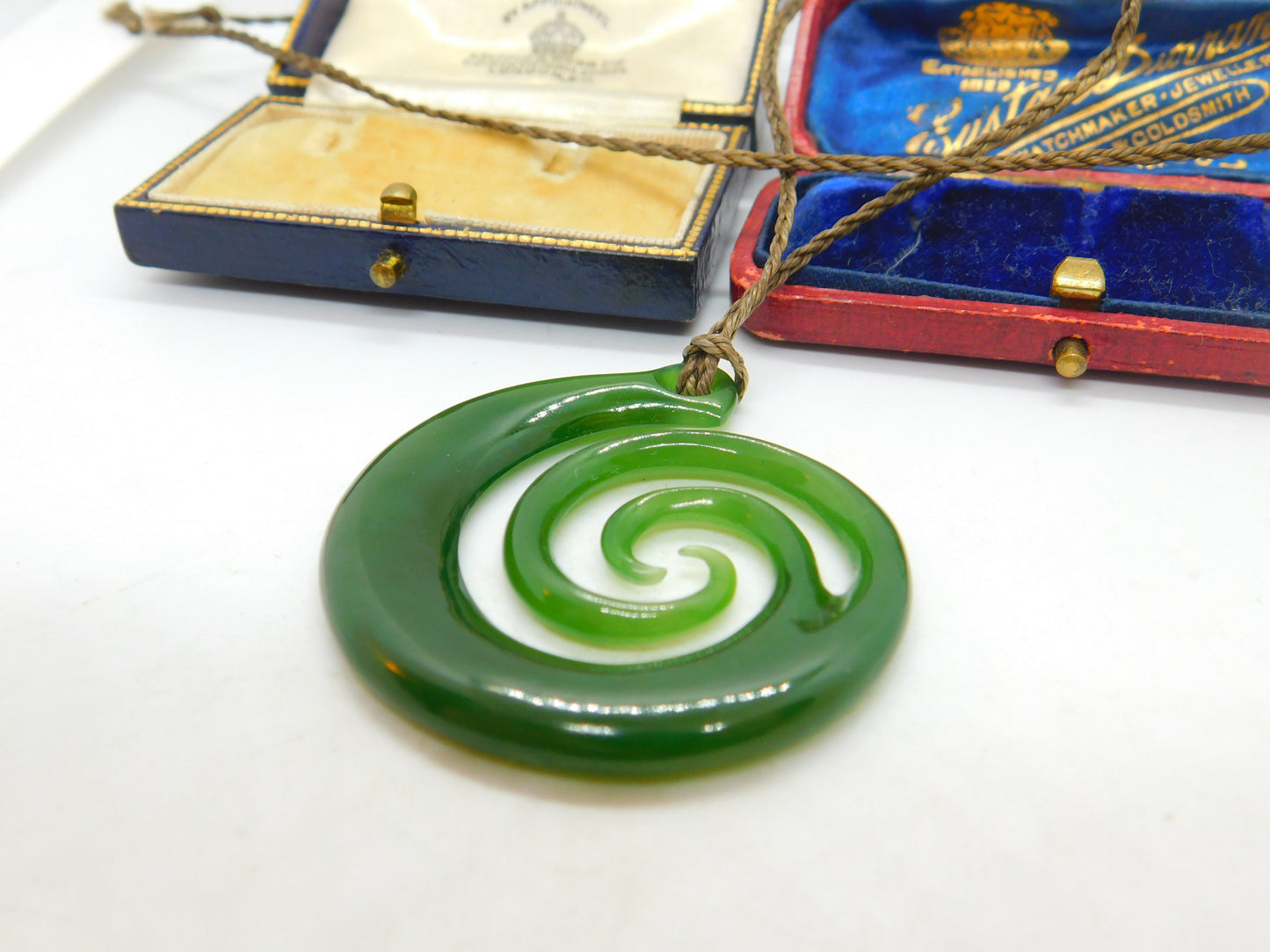 New Zealand Maori Carved Nephrite Jade 'Koru' Pendant Keepsake Vintage c1970