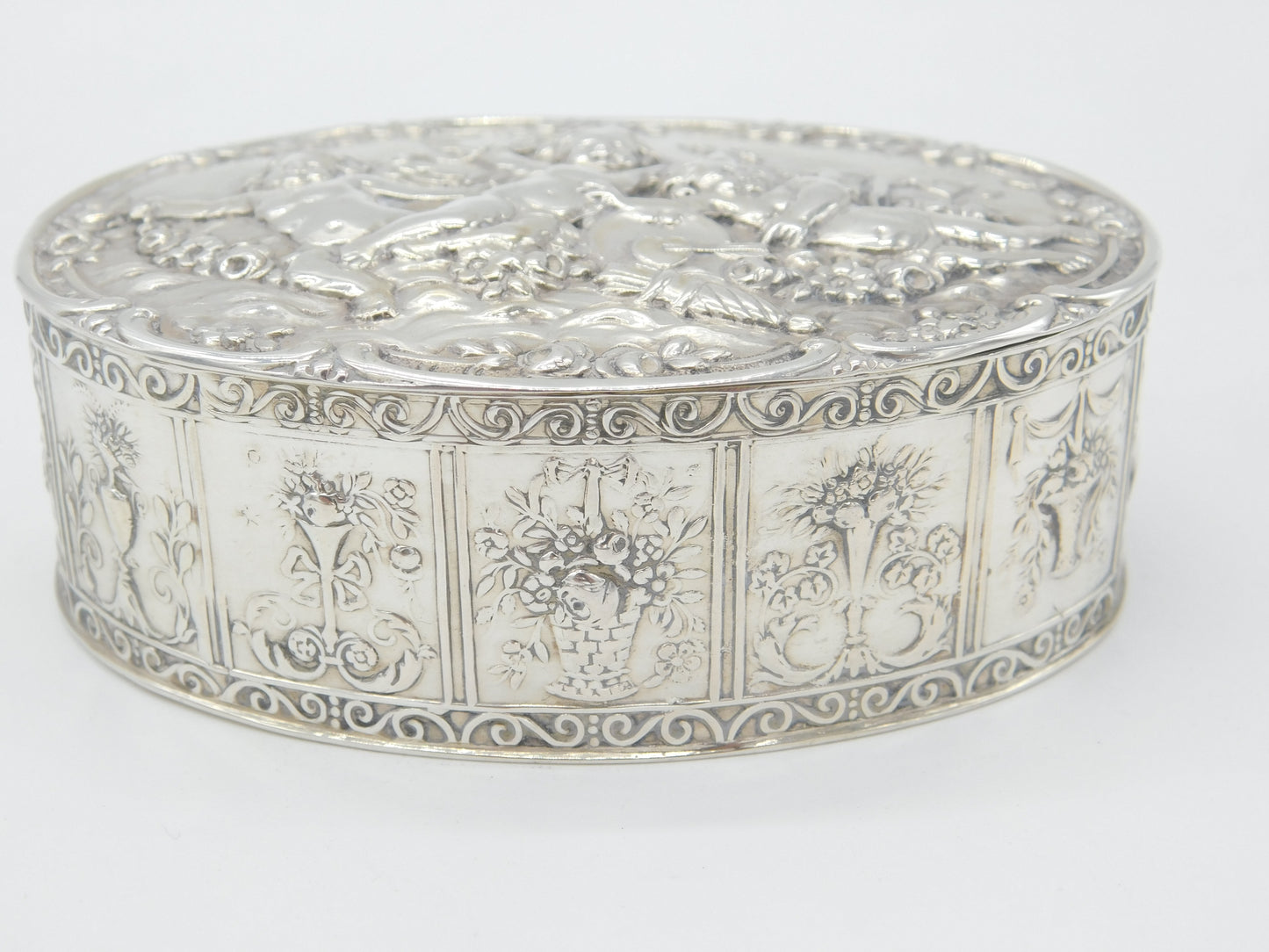 German .800 Silver Classical Cherub & Floral Pattern Large Trinket Box c1900