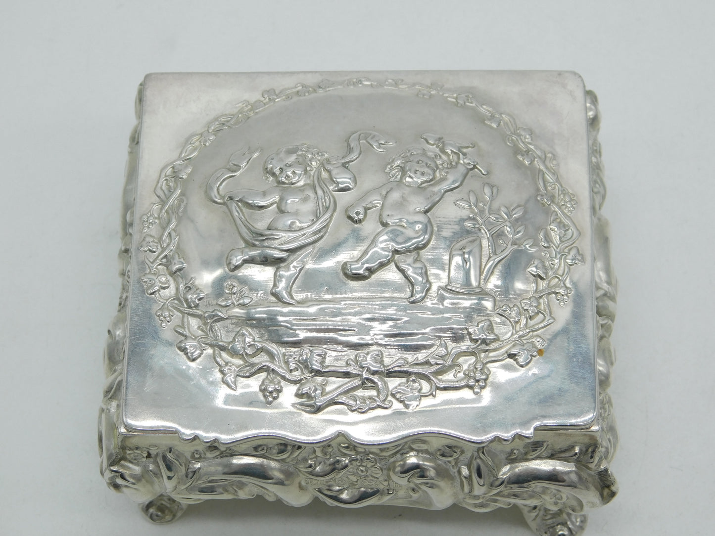 Victorian Sterling Silver Cherub Pattern Jewellery Box Antique 1901 Birmingham