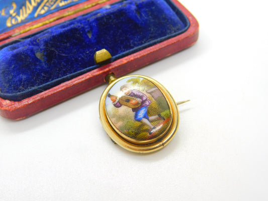 Edwardian 9ct Yellow Gold Brooch with Painted Porcelain Lute Player c1910