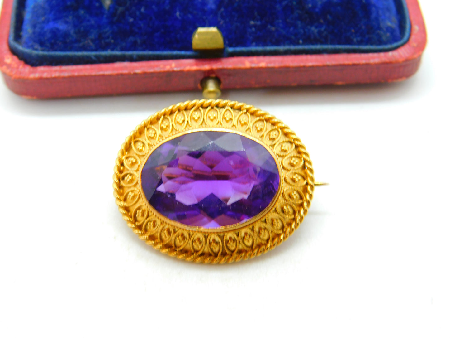 Victorian 18ct Yellow Gold & Amethyst Set Etruscan Style Brooch Antique c1880