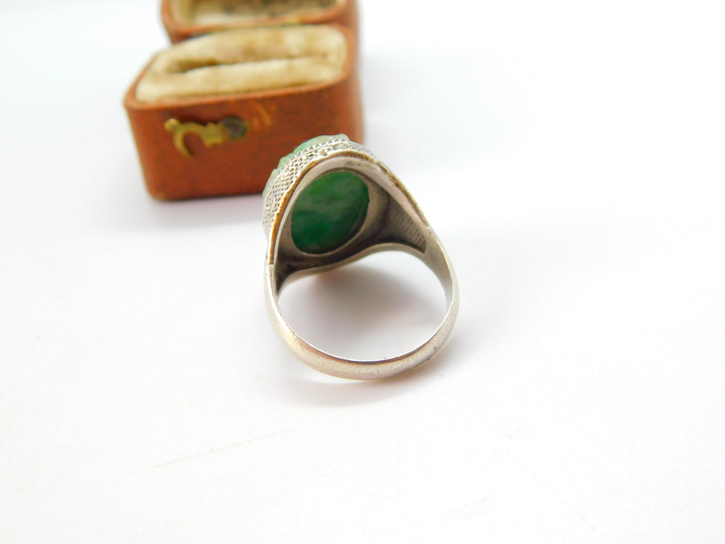 Qing Period Chinese Sterling Silver & Apple Green Carved Jade Signet Ring c1880