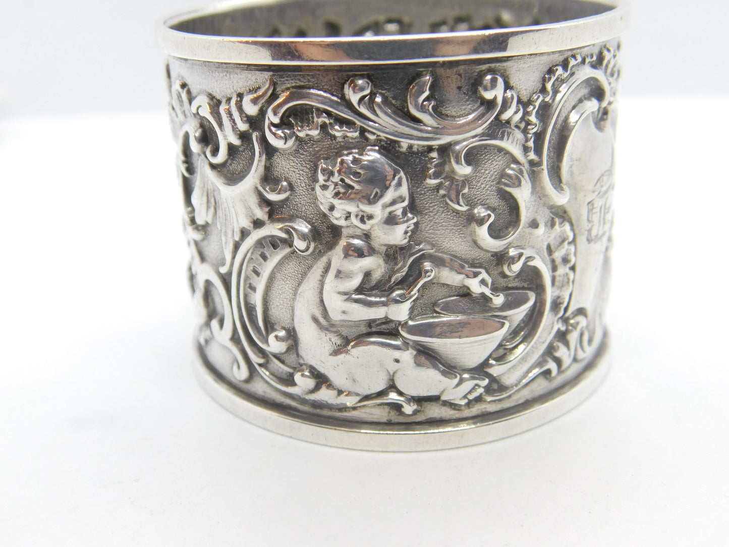 Victorian Aesthetic Sterling Silver Cherub Floral Napkin Ring 1891 Birmingham