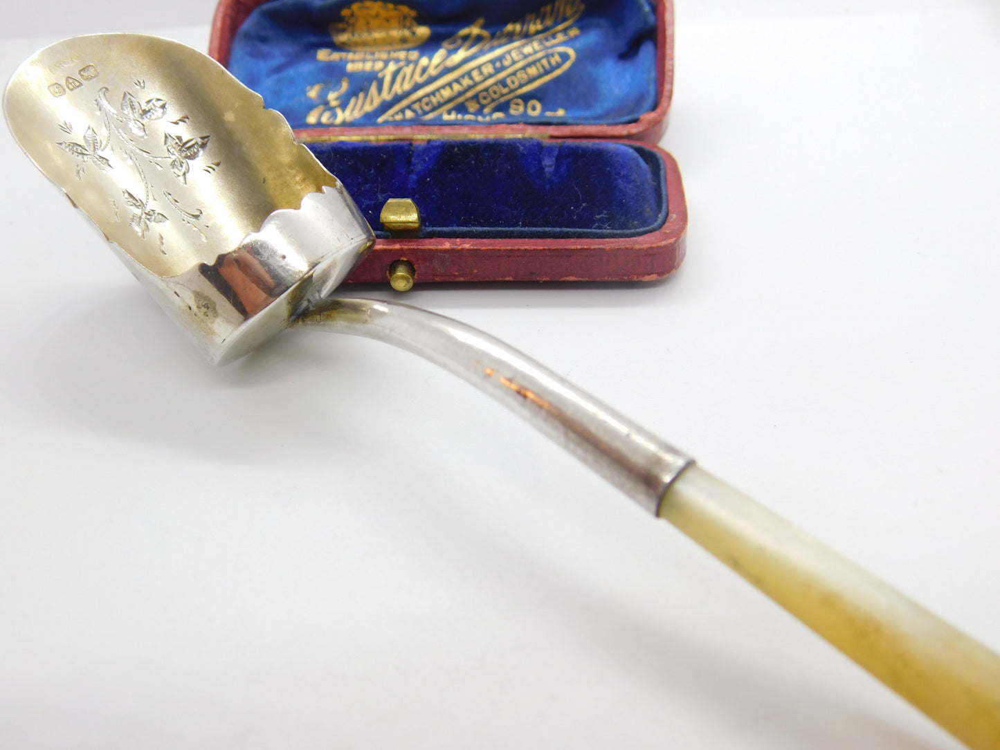 Edwardian Sterling Silver Gilt & Mother of Pearl Sugar Scoop Antique 1909 Chester