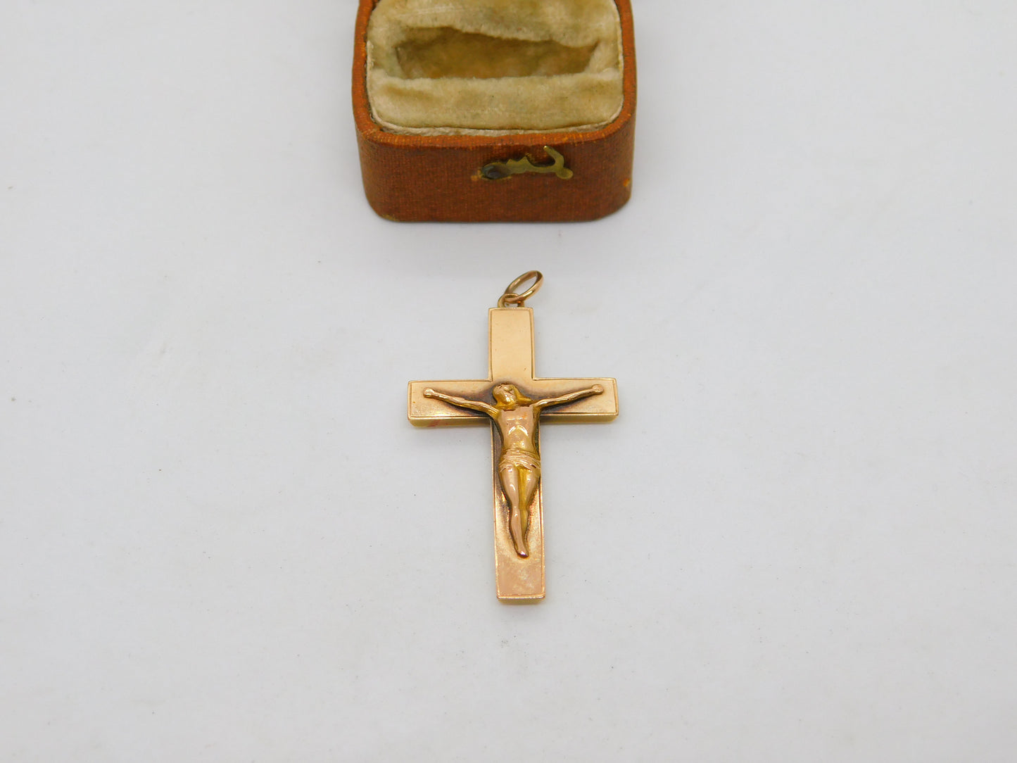 Edwardian 9ct Yellow Gold Corpus Christi Cross Pendant Antique c1910