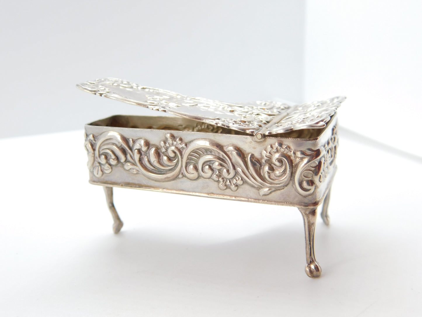 Sterling Silver Miniature Dolls House Grand Piano Ornament 1969 Birmingham