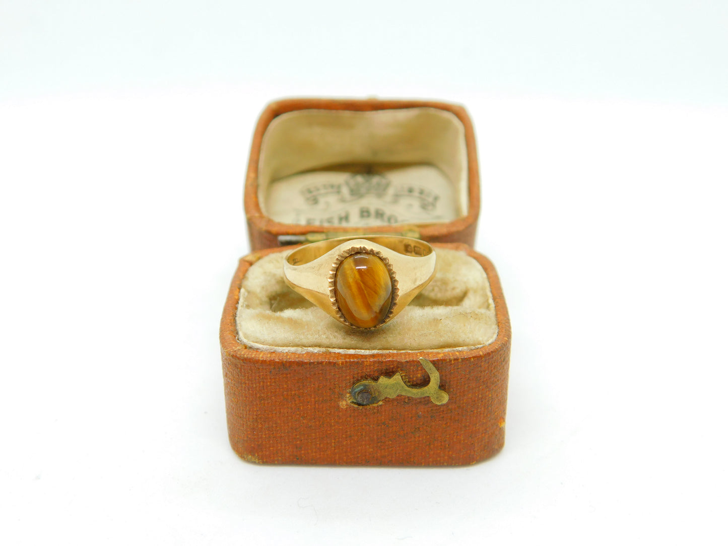 9ct Yellow Gold Cabochon Tiger's Eye Signet Ring 1976 London Vintage