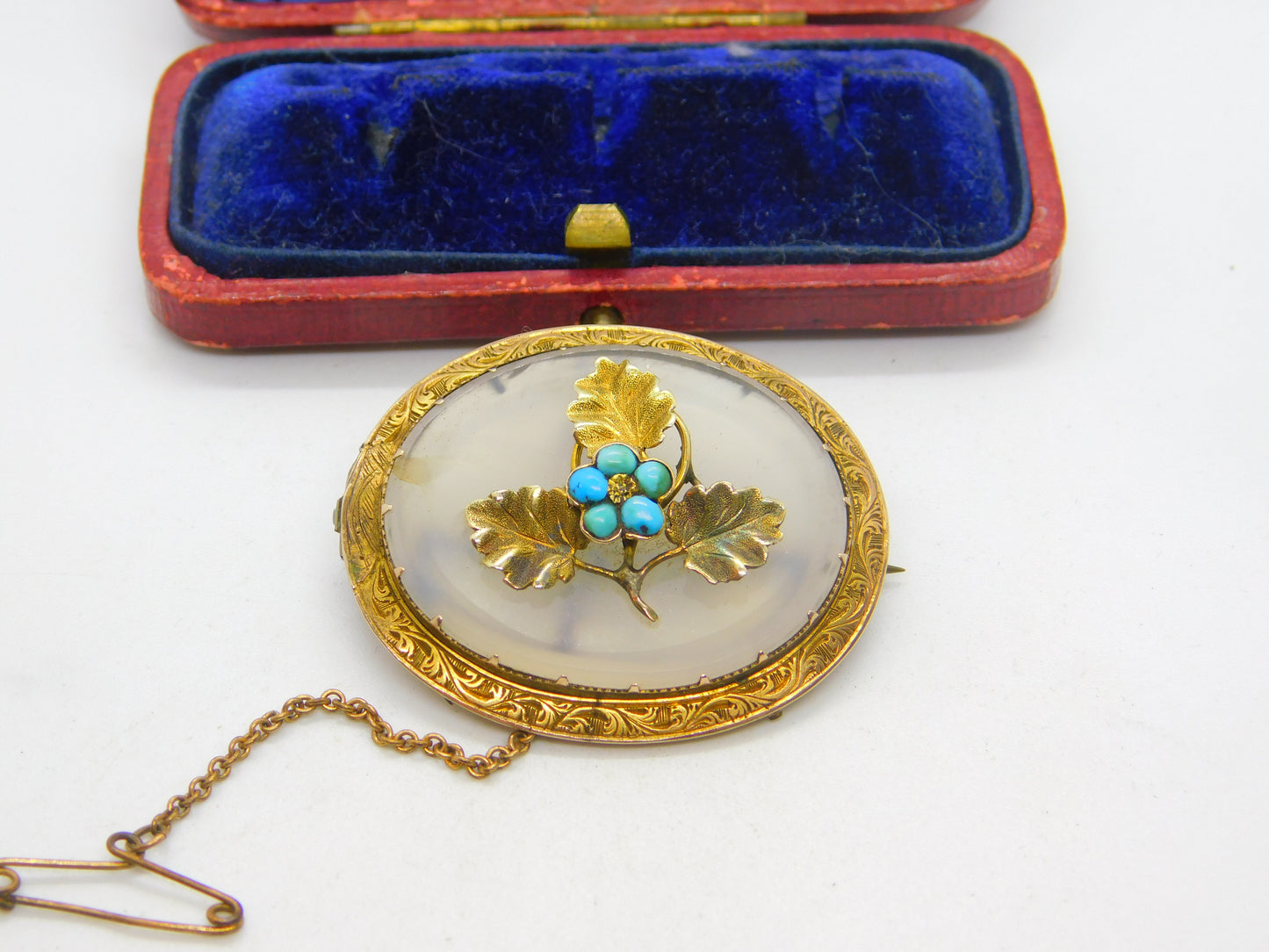 Victorian 9ct Yellow Gold, Chalcedony & Turquoise Set Oak Leaf Brooch c1860