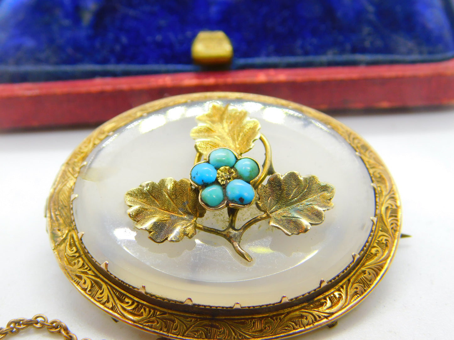 Victorian 9ct Yellow Gold, Chalcedony & Turquoise Set Oak Leaf Brooch c1860