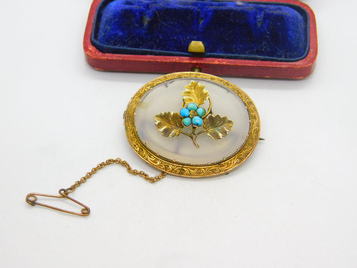 Victorian 9ct Yellow Gold, Chalcedony & Turquoise Set Oak Leaf Brooch c1860