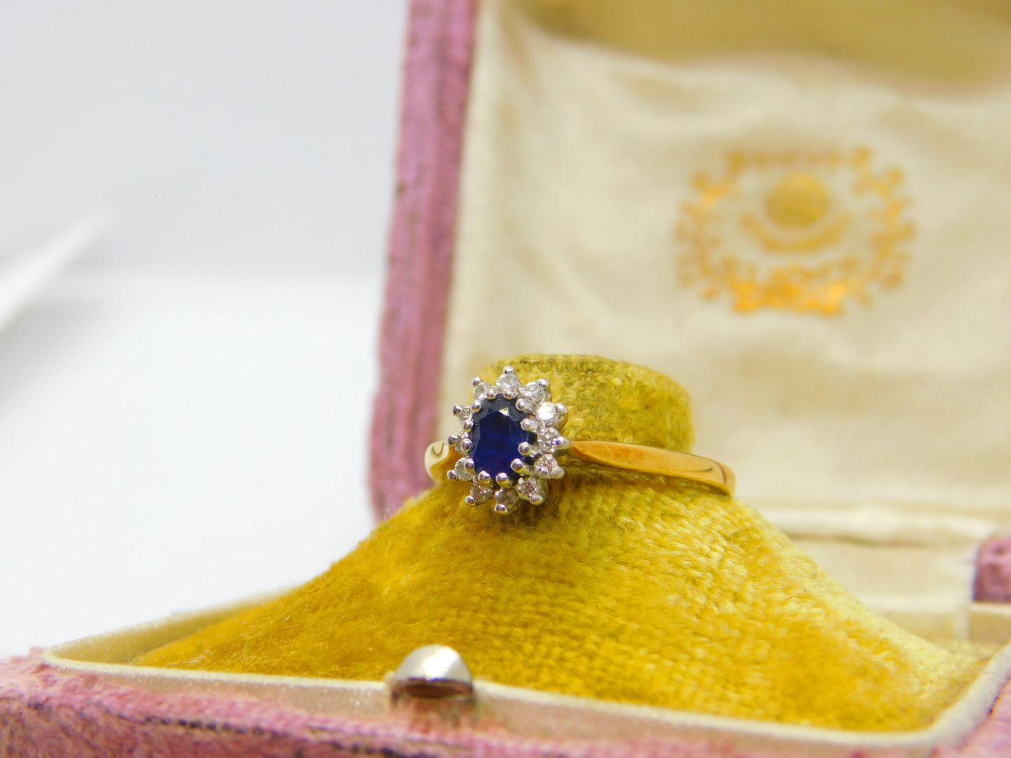 18ct Yellow Gold, Sapphire & Diamond Floral Cluster Ring Vintage 1990 Sheffield