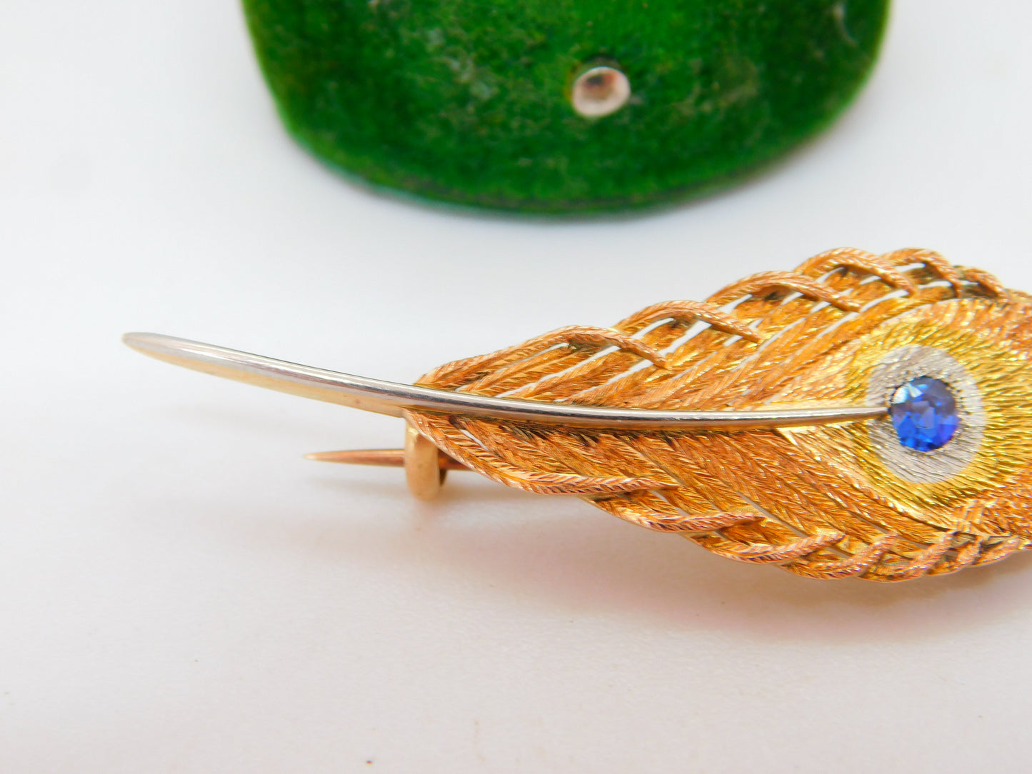 18ct Tri-Colour Gold & Sapphire Peacock Feather Dress Brooch Vintage c1980