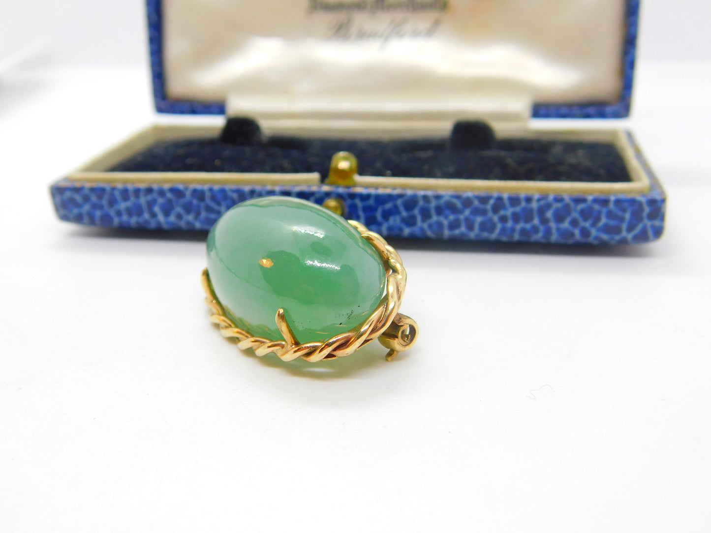 9ct Yellow Gold Rope Twist Border & Cabochon Aventurine Pendant or Brooch Vintag