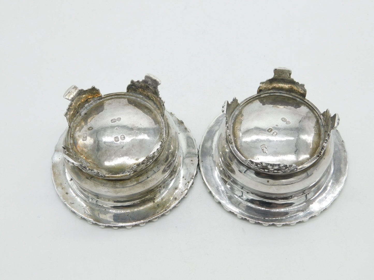 Georgian Pair of Large Sterling Silver Floral Pattern Salt Cellars 1824 London