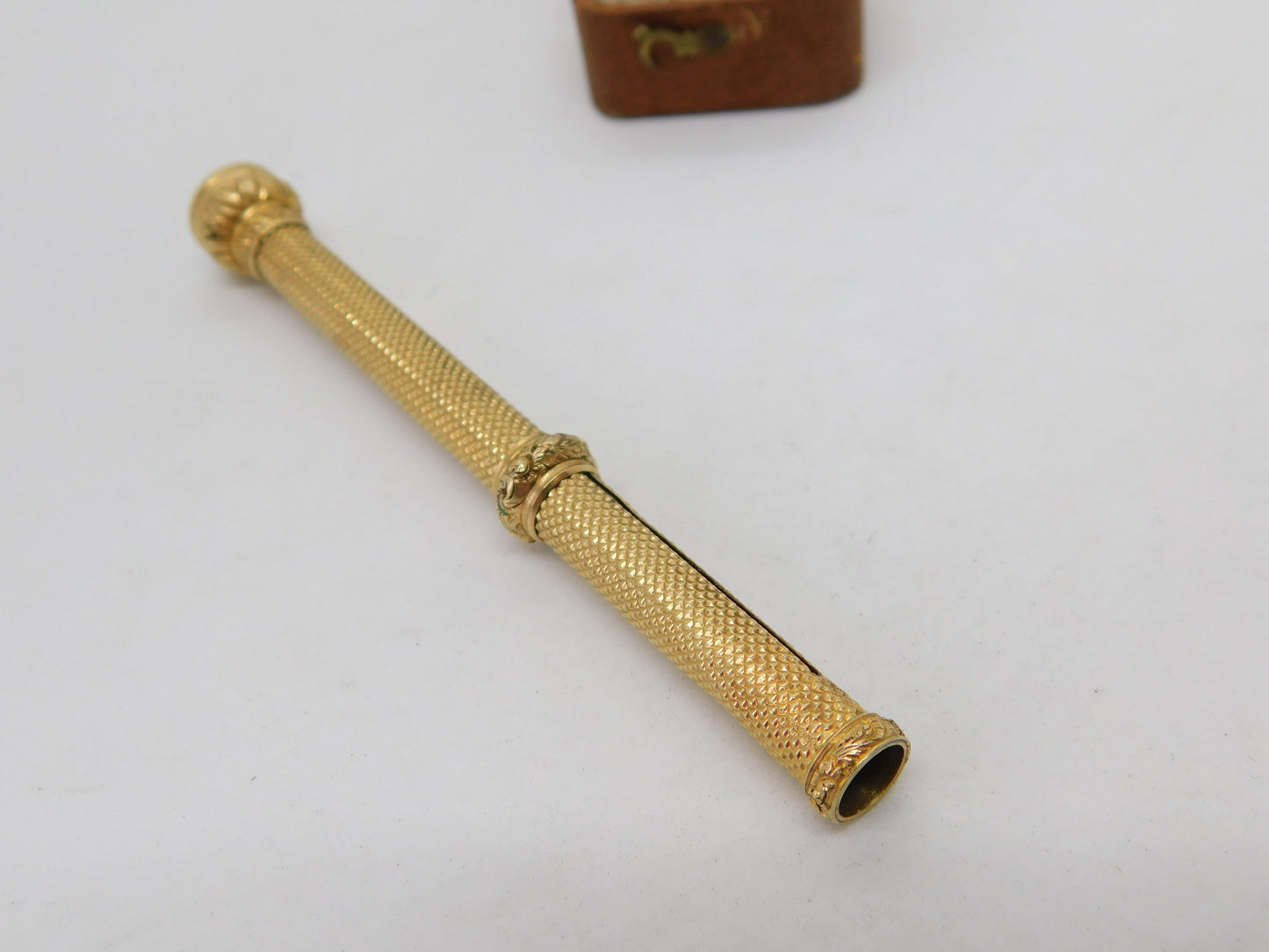 Victorian 9ct Gold Cased R Initial Intaglio Propelling Pencil c1880 Antique