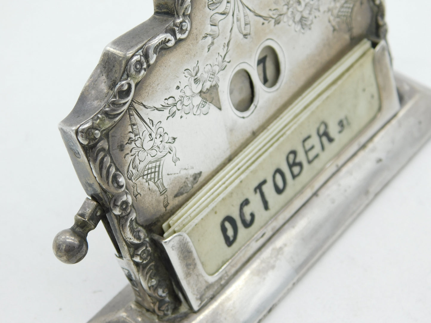 Victorian Sterling Silver Floral Perpetual Desk Calendar Working 1901 London