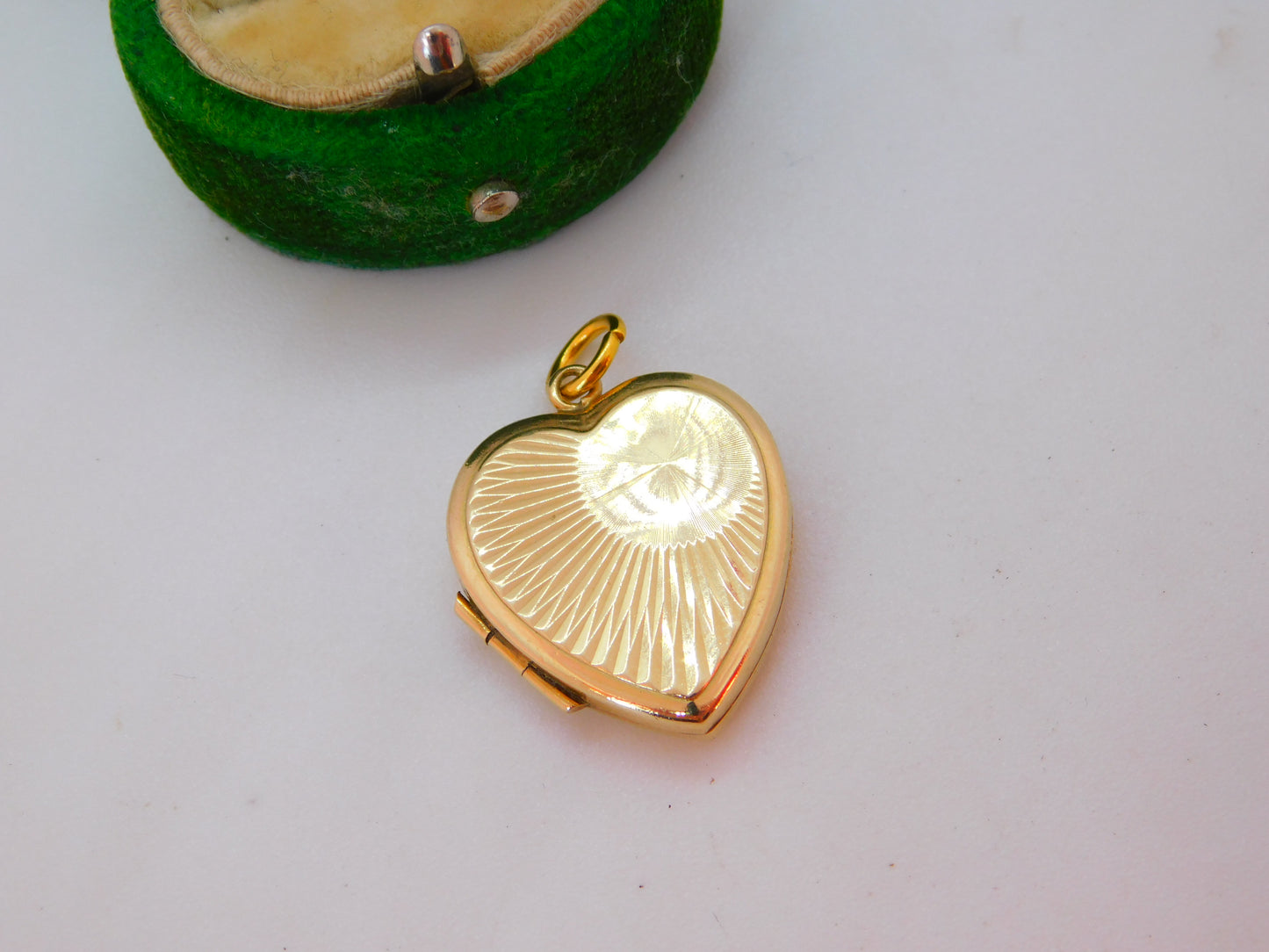 9ct Yellow Gold Rising Sun Heart Locket Pendant Vintage 1977 Birmingham