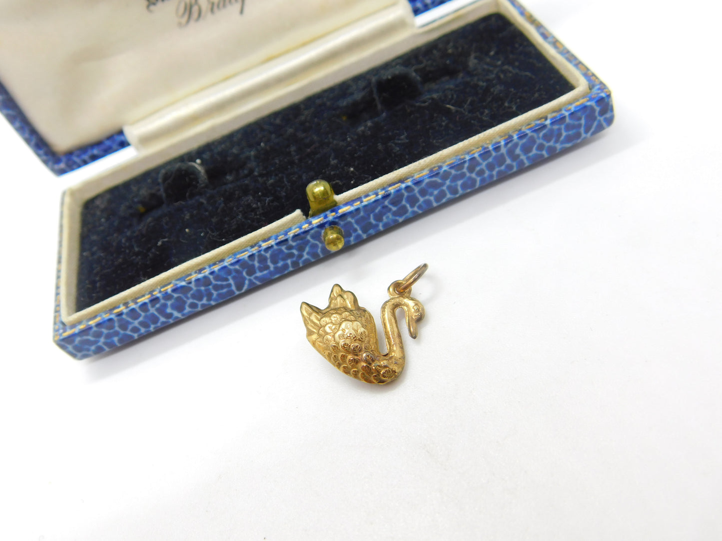 9ct Yellow Gold Proud Swan Charm or Pendant Vintage 1977 Sheffield