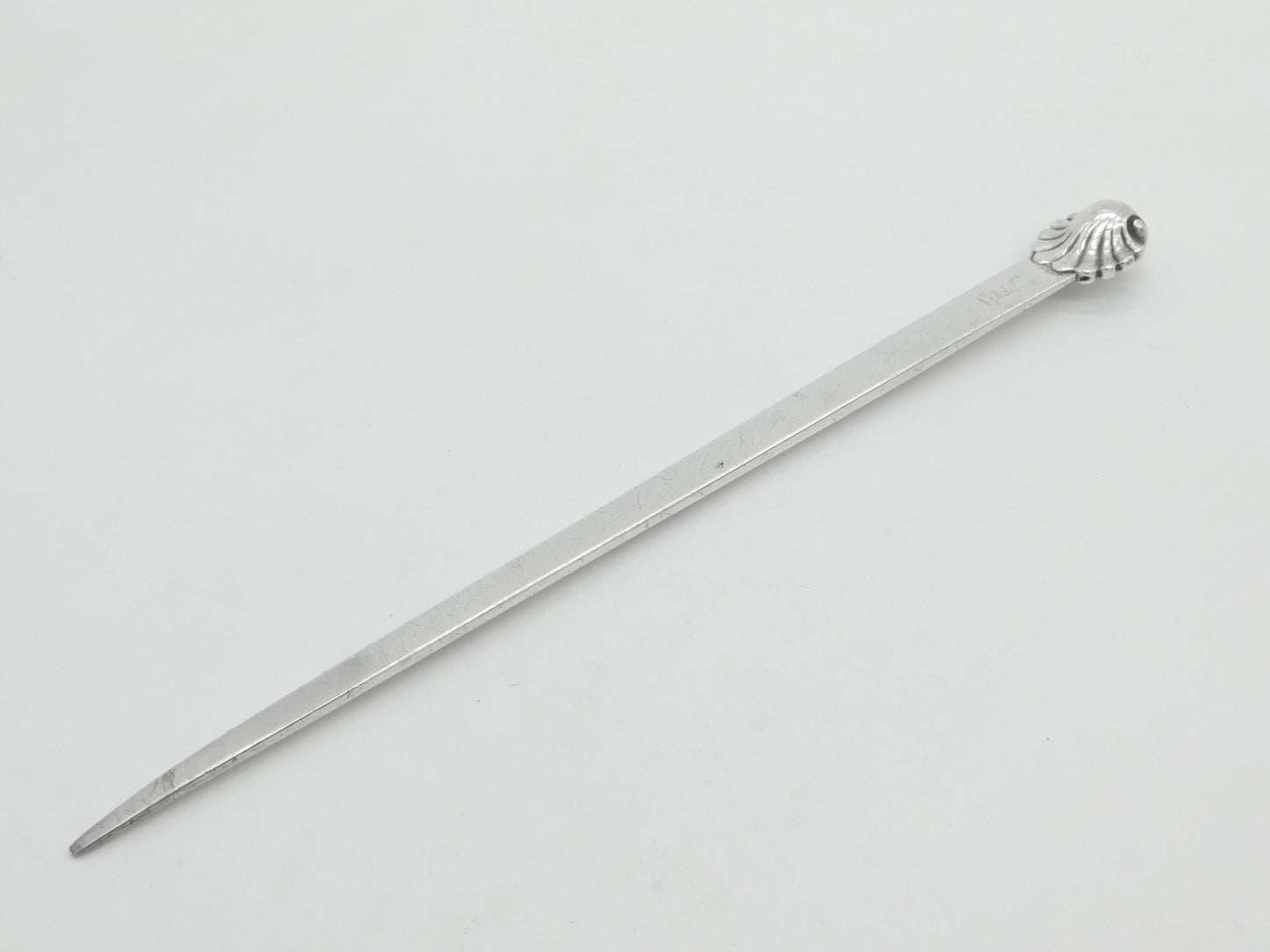 George II Large Sterling Silver Crested Meat Skewer Shell Terminal c1740 London