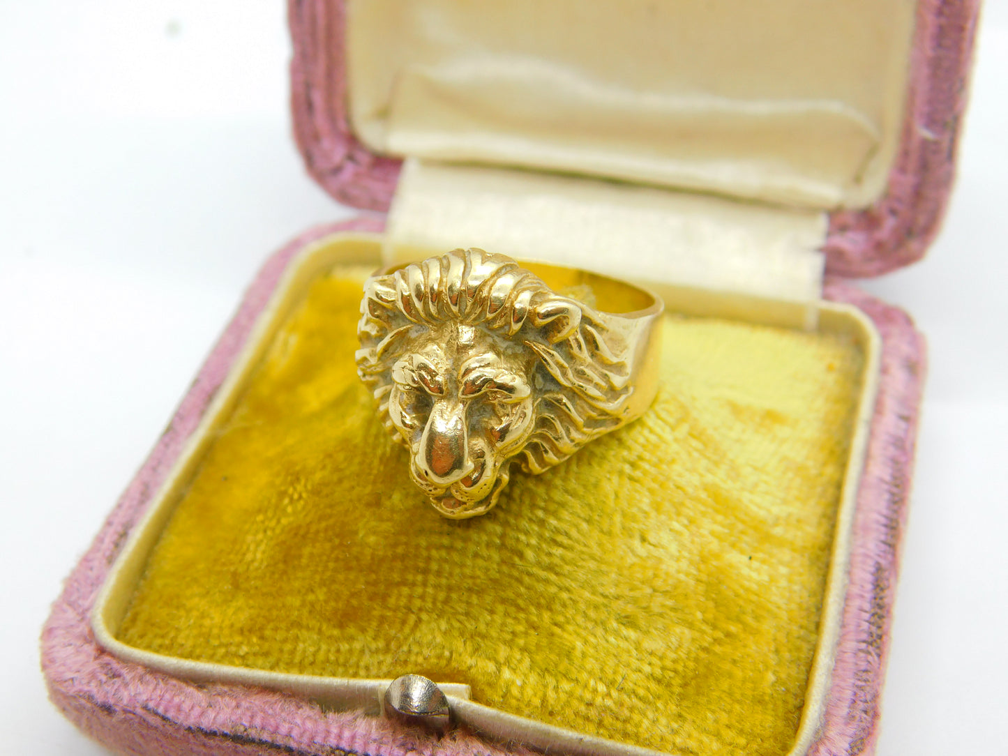 14ct Yellow Gold Lion Mask Statement Signet Ring Vintage c1980 Size V UK