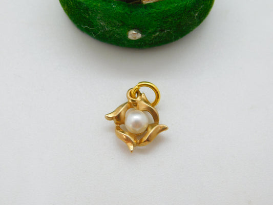 14ct Yellow Gold Pearl Set Floral Drop Pendant Vintage c1980