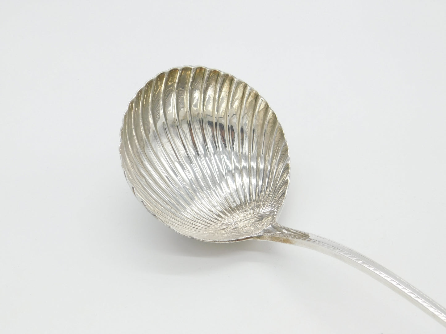 Early Georgian Sterling Silver Large Scallop Bowl Ladle Antique 1774 London