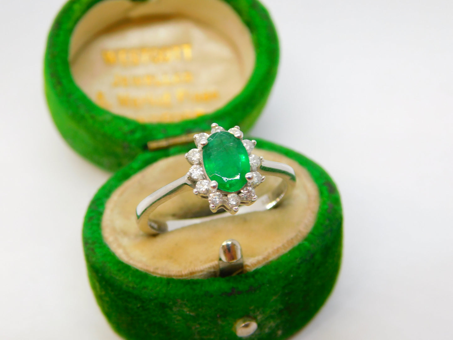 14ct White Gold, 0.5ct Emerald & Diamond Floral Engagement Ring Vintage c1980