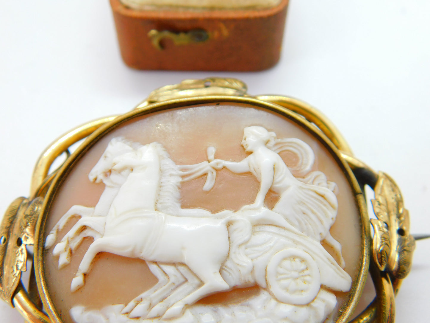 Victorian Pinchbeck Acanthus Framed Carved Goddess Athena Cameo Brooch c1850