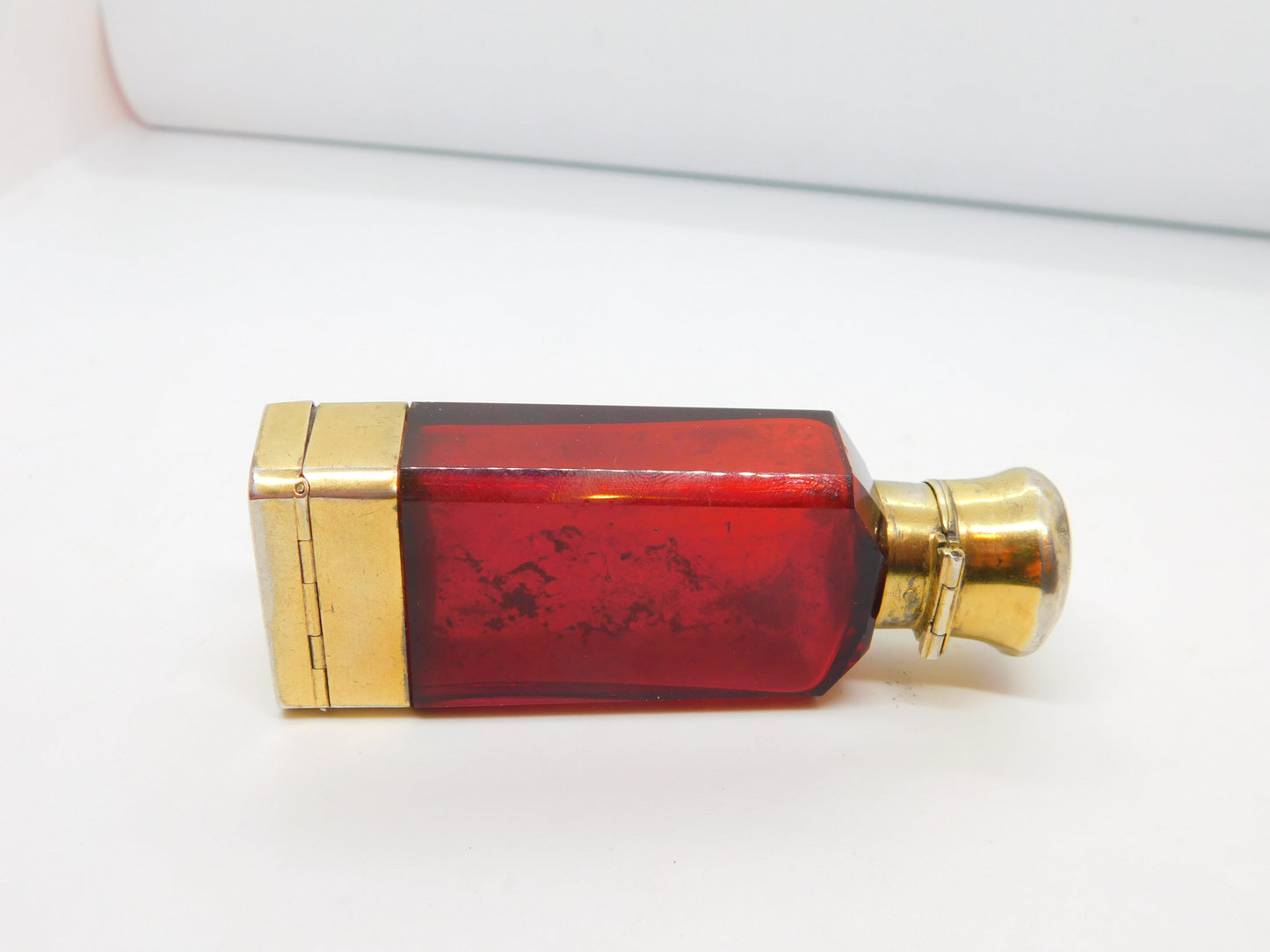 Victorian Sterling Silver Gilt Cranberry Glass Vinaigrette Scent Bottle Antique 1866 Birmingham