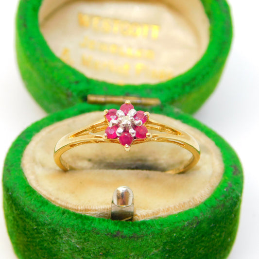 9ct Yellow Gold, Ruby & Diamond Floral Cluster Ring Vintage c1990 Sheffield