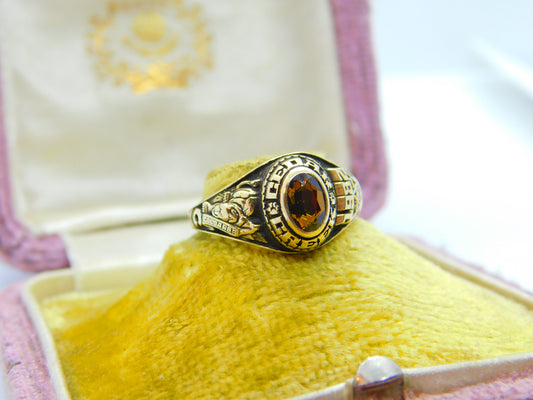 10ct Yellow Gold & Citrine Cedar Creek College LA Graduation Ring Vintage 1982