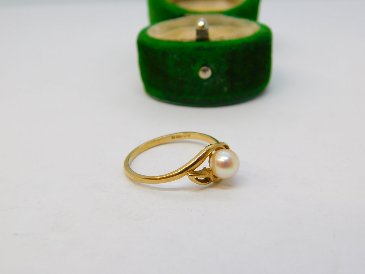 9ct Yellow Gold & Pearl Set Crossover Dress Ring Vintage 1989 London