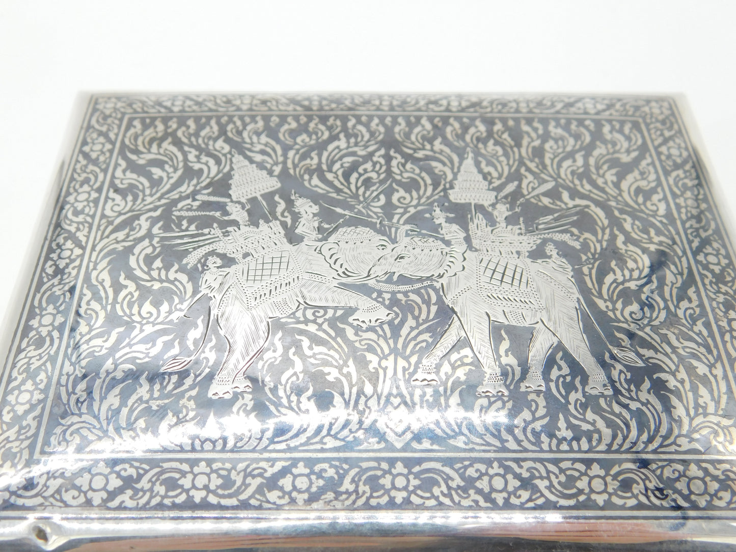 Thai Sterling Silver & Niello Enamel Fighting Elephant Cigarette Box Vintage