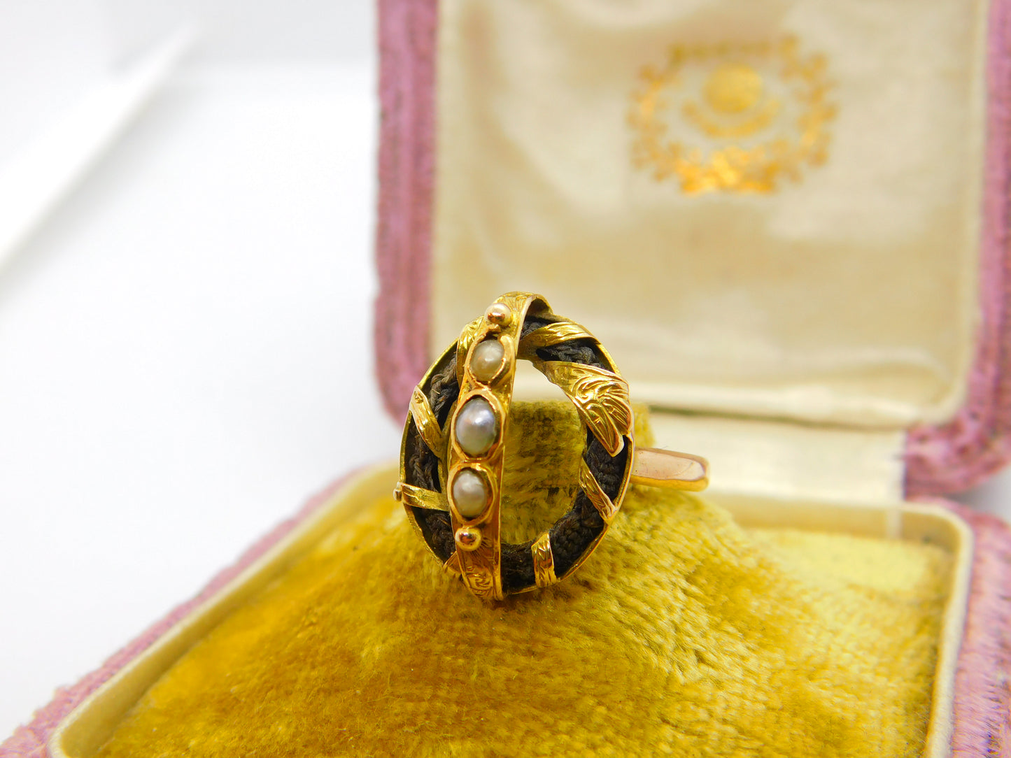 Georgian 18ct Yellow Gold, Hair Weave & Seed Pearl Mourning Ring Antique c1810