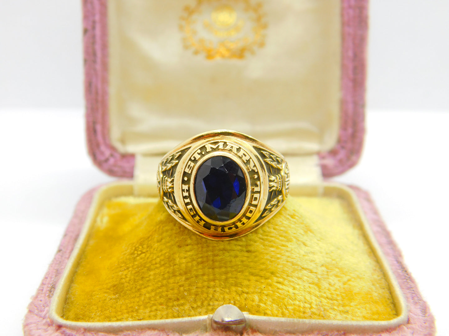 American 10ct Gold & Sapphire Paste St Mary High School Graduation Ring Class of 1965