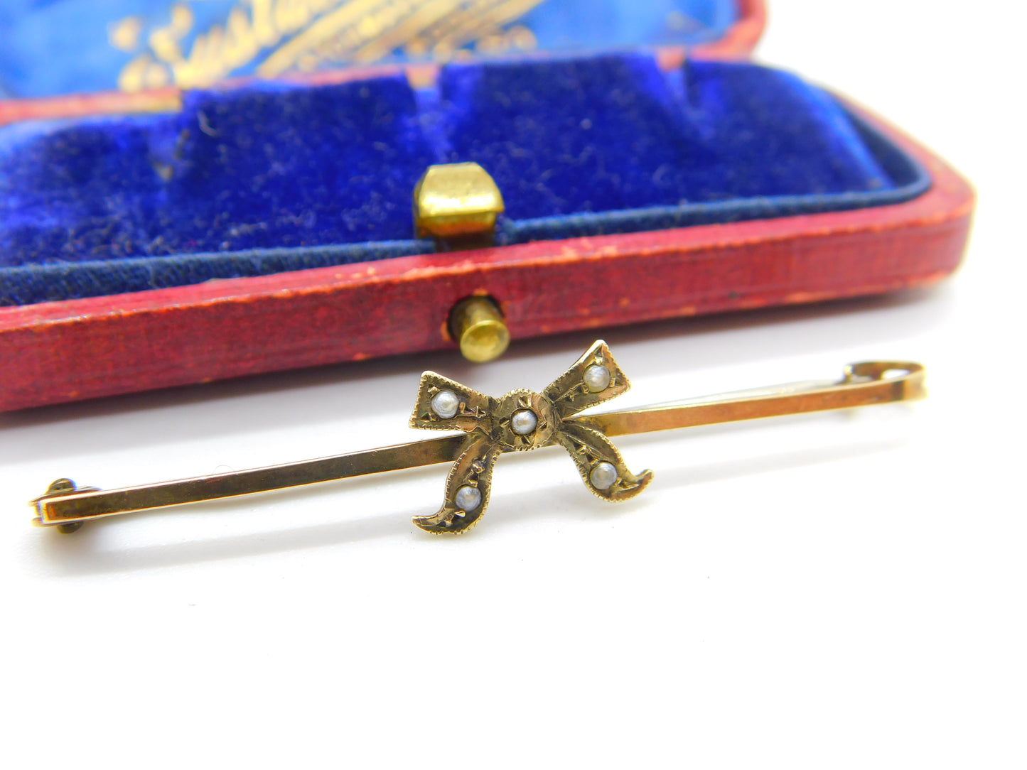 Edwardian 9ct Yellow Gold & Seed Pearl Set Ribbon Sweetheart Brooch Antique 1910