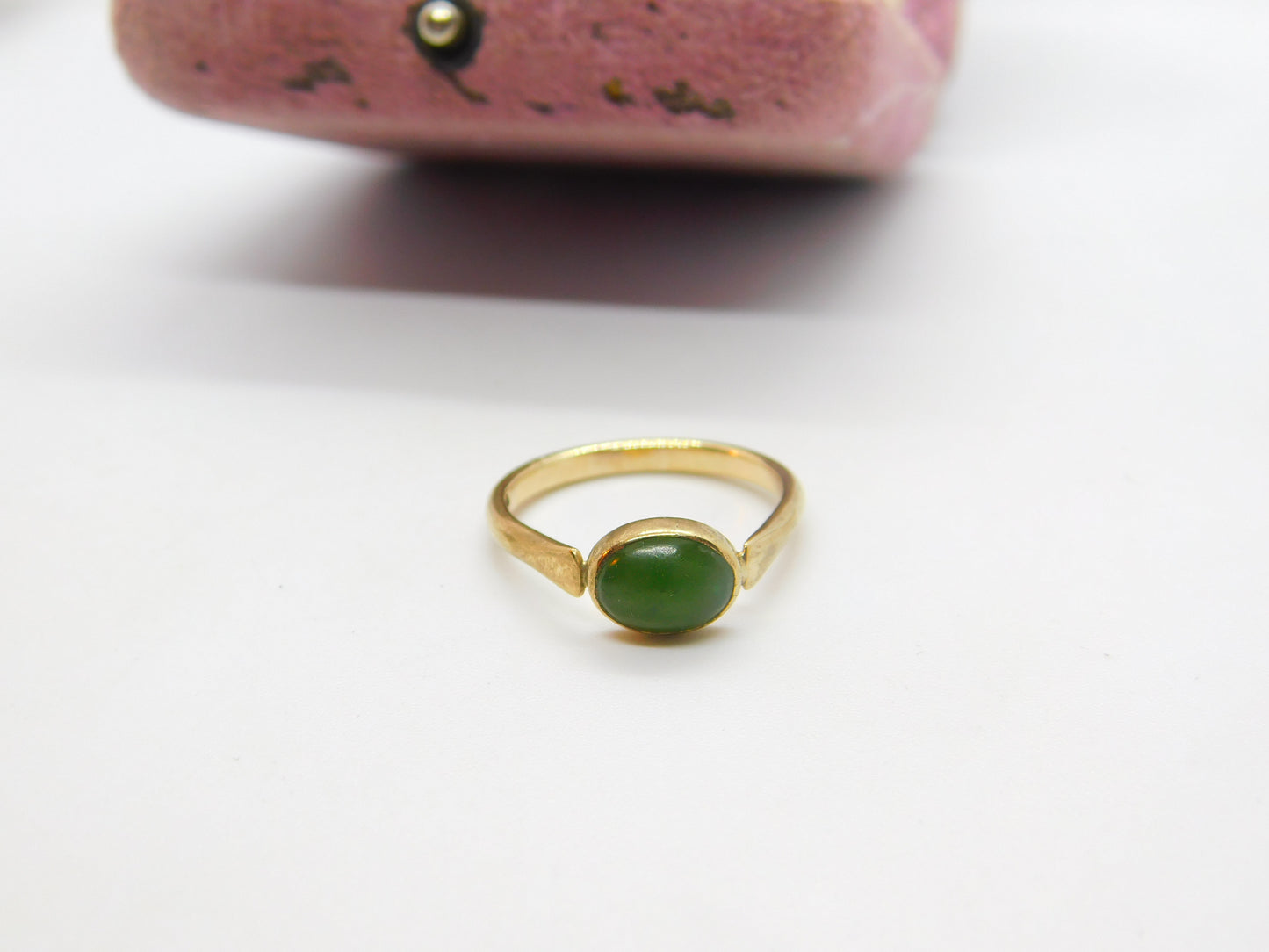 9ct Yellow Gold & Cabochon Jade Band Ring Vintage 1979 London