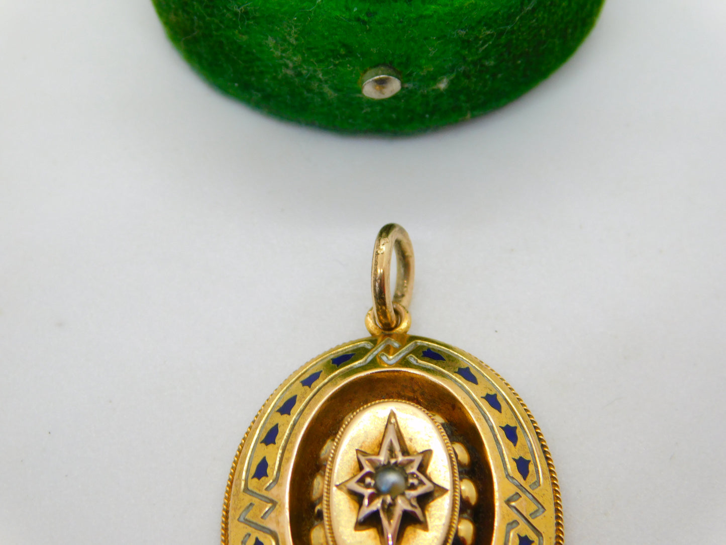 Victorian 18ct Gold, Enamel & Seed Pearl Mourning Pendant Antique c1860