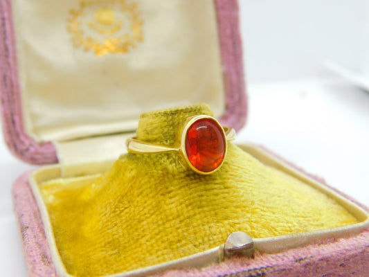 18ct Yellow Gold & Cabochon Fire Opal Band Ring 1994 London Vintage