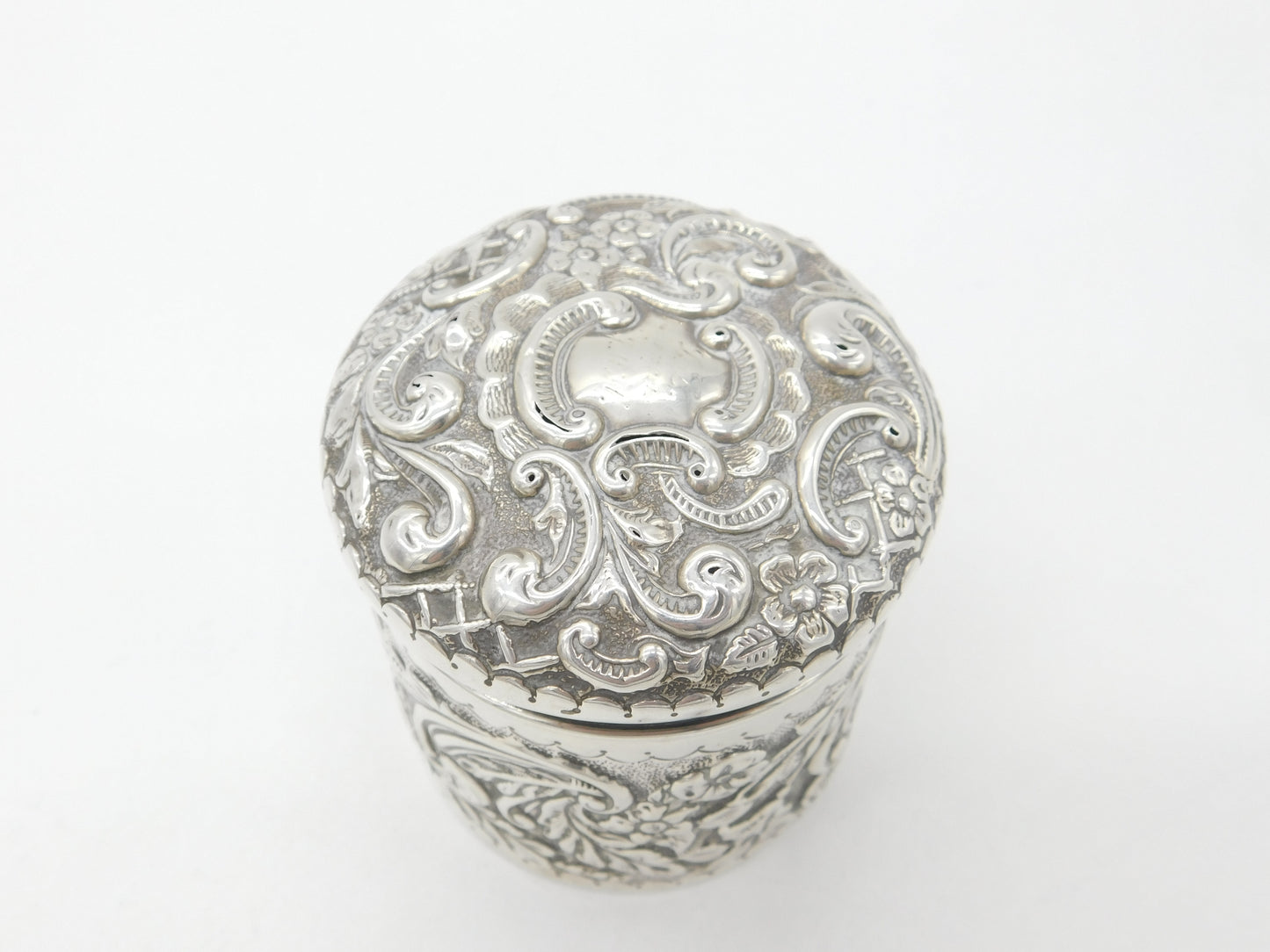 Edwardian Sterling Silver Floral Pattern Trinket Box 1902 Birmingham Antique