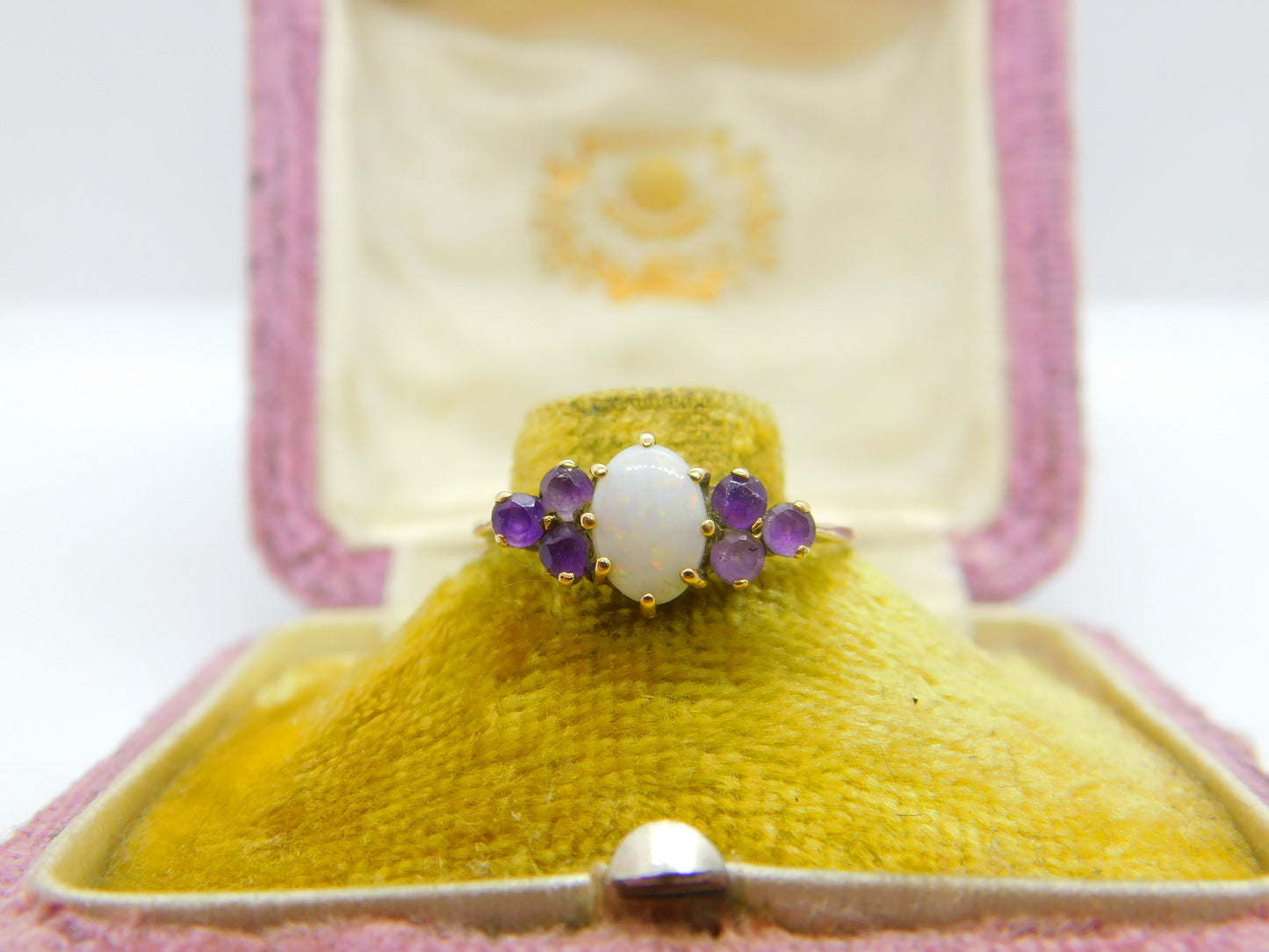 9ct Yellow Gold, Amethyst & Cabochon Opal Band Ring 1982 London Vintage