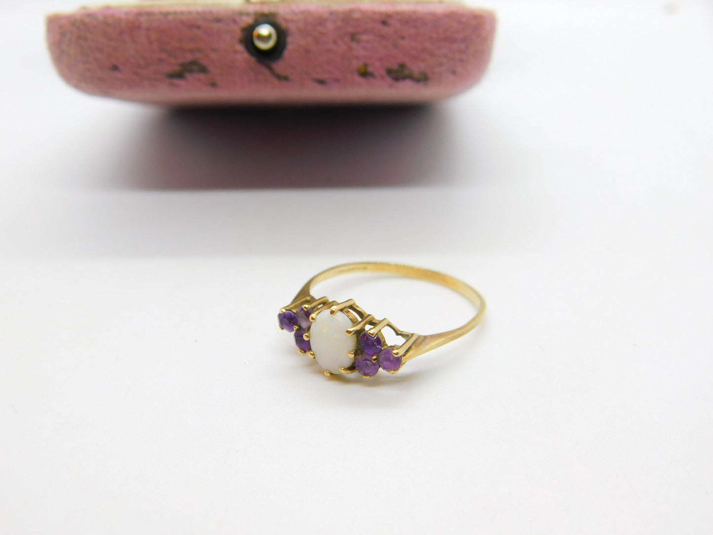 9ct Yellow Gold, Amethyst & Cabochon Opal Band Ring 1982 London Vintage