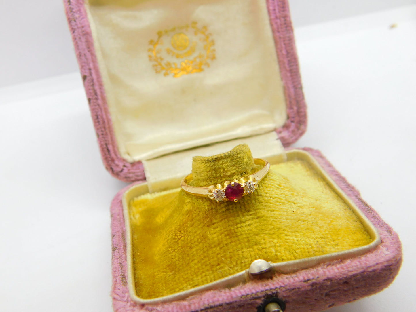 18ct Yellow Gold Ruby & Diamond Set Band Ring Antique c1930 Art Deco