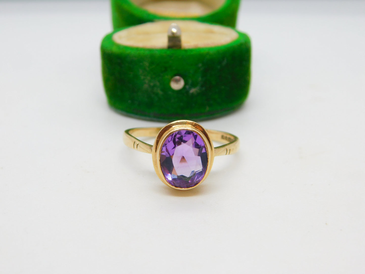9ct Yellow Gold & Amethyst Set Dress Ring Vintage 1975 Birmingham
