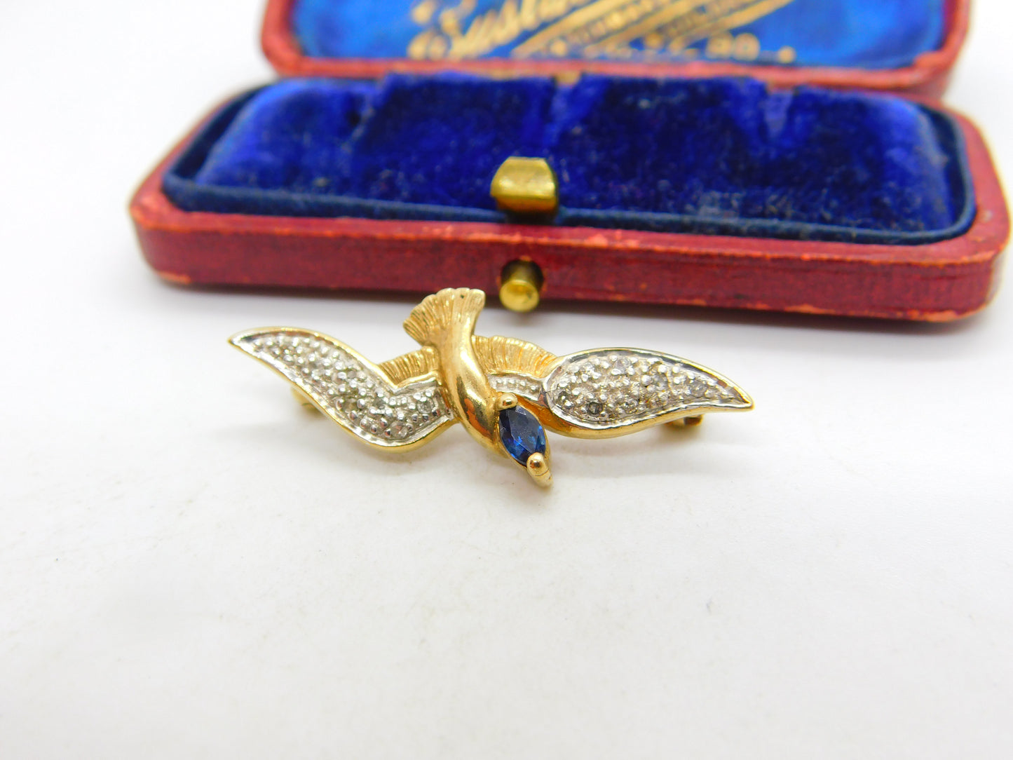 9ct Yellow Gold, Sapphire & Bird Bird in Flight Brooch 1990 London Vintage