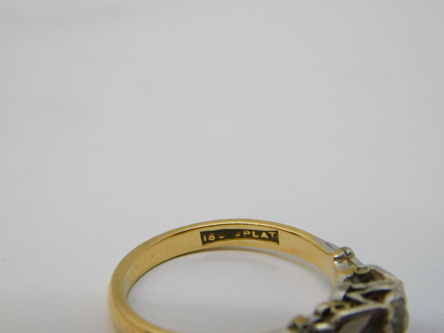 Victorian 18ct Yellow Gold & 0.2ct Diamond Solitaire Ring Antique c1890