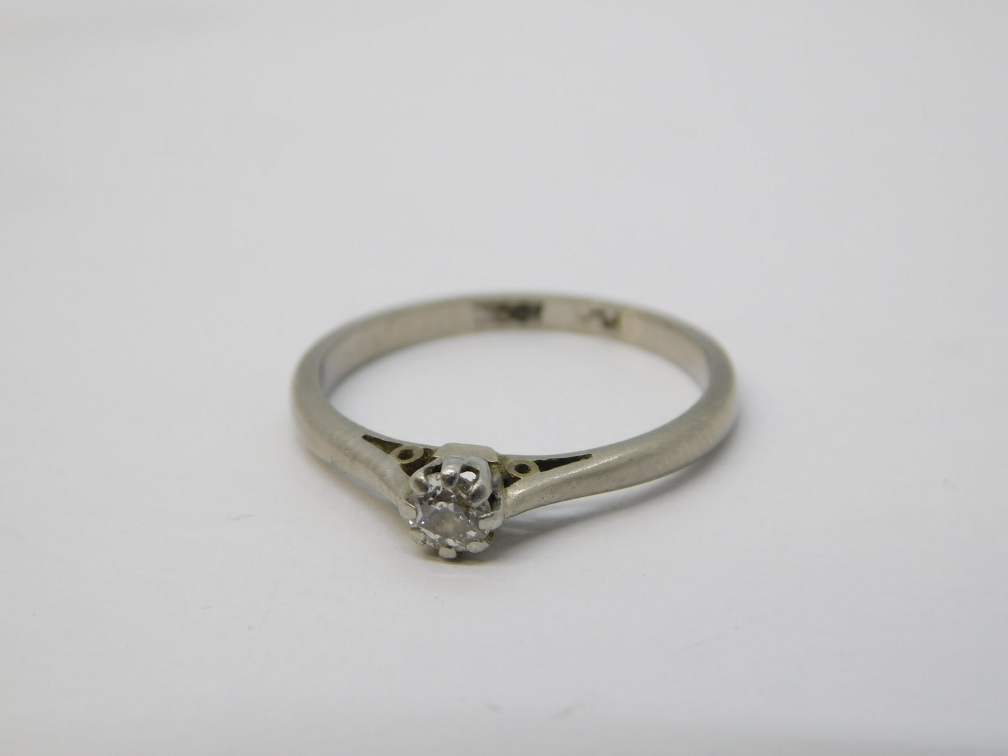 18ct White Gold & 0.1ct Diamond Solitaire Ring Antique c1930 Art Deco