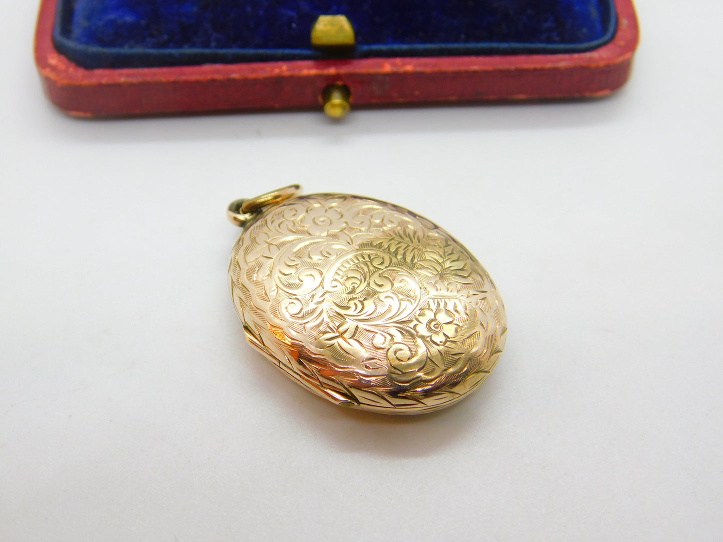 Victorian 9ct Gold Back & Front Floral Pattern Double Locket Antique c1880