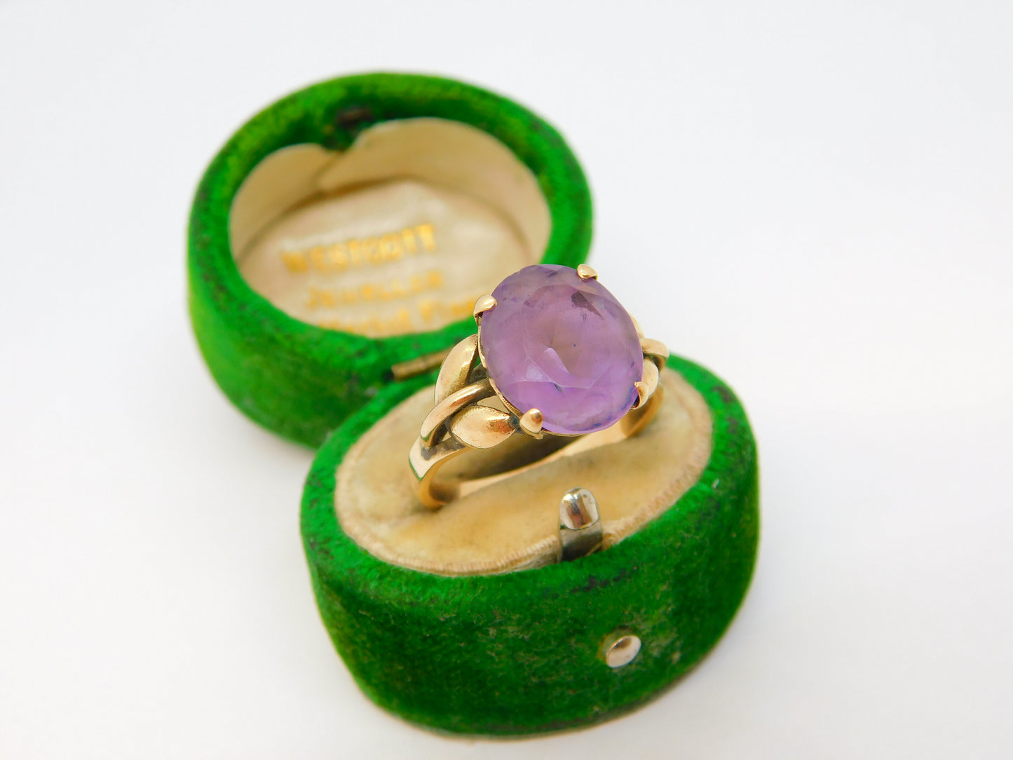 14ct Yellow Gold & Amethyst Set Leaf Pattern Dress Ring Antique c1940 Art Deco
